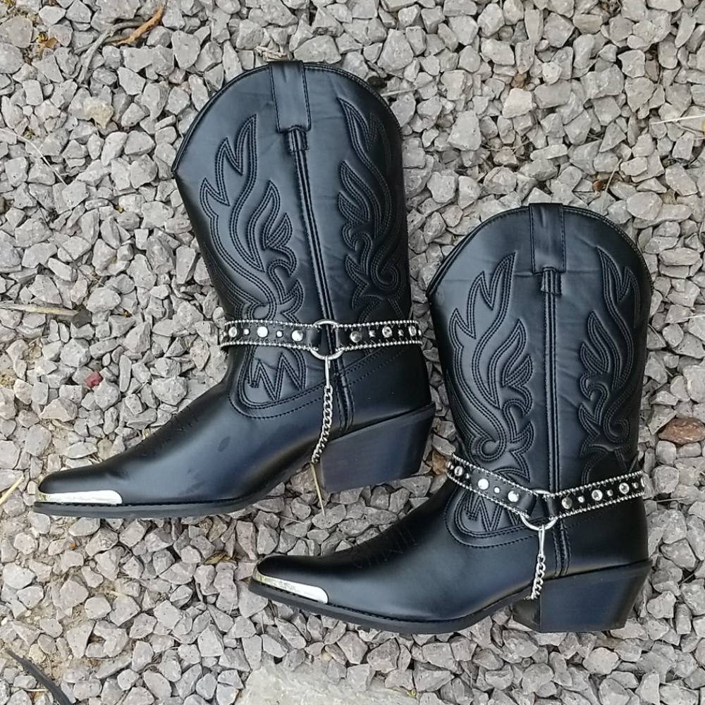 SMOKY Mountain Cowgirl boots. NEW WITHOUT TAGS.